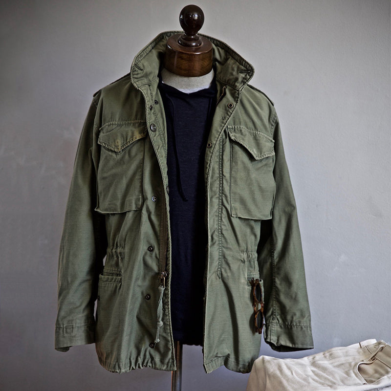 ROCKY | La chaqueta de la soledad