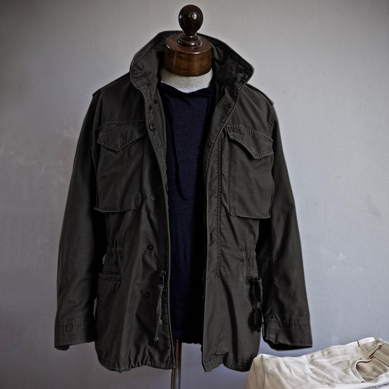 ROCKY | La chaqueta de la soledad