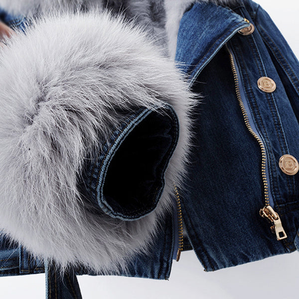 MARGA – Chaqueta vaquera con cuello de piel de zorro