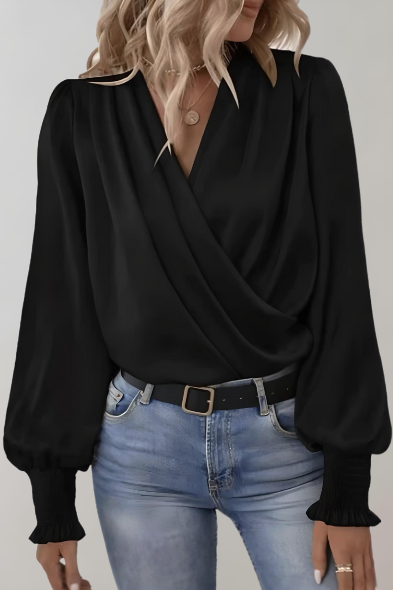 SOFIA | Blusa Elegante de Manga Larga con Escote en V