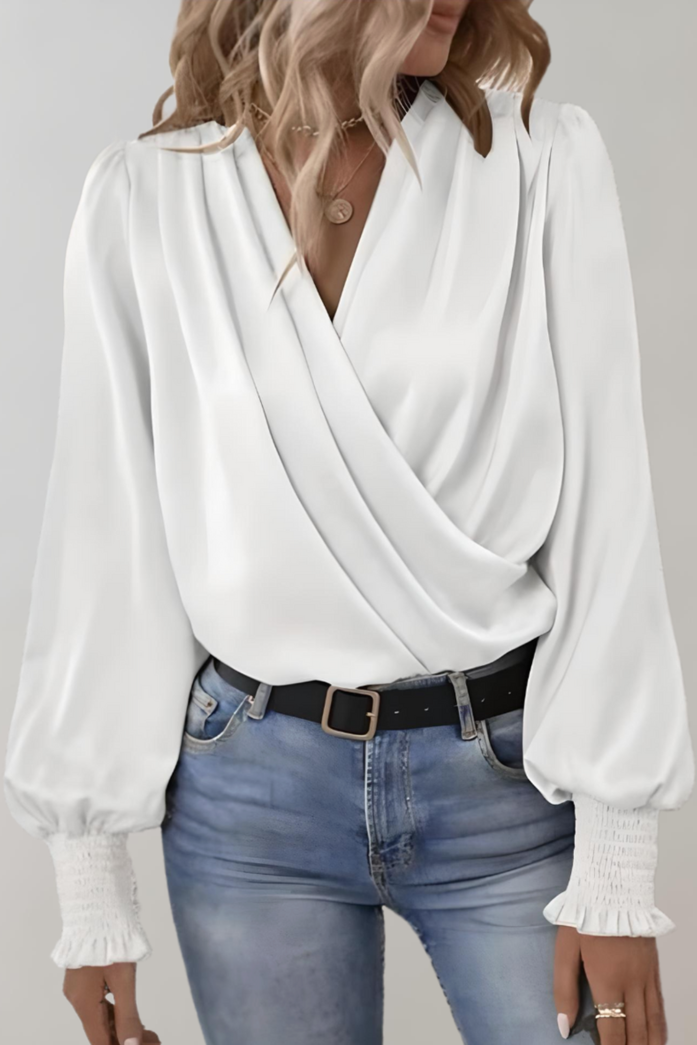 SOFIA | Blusa Elegante de Manga Larga con Escote en V