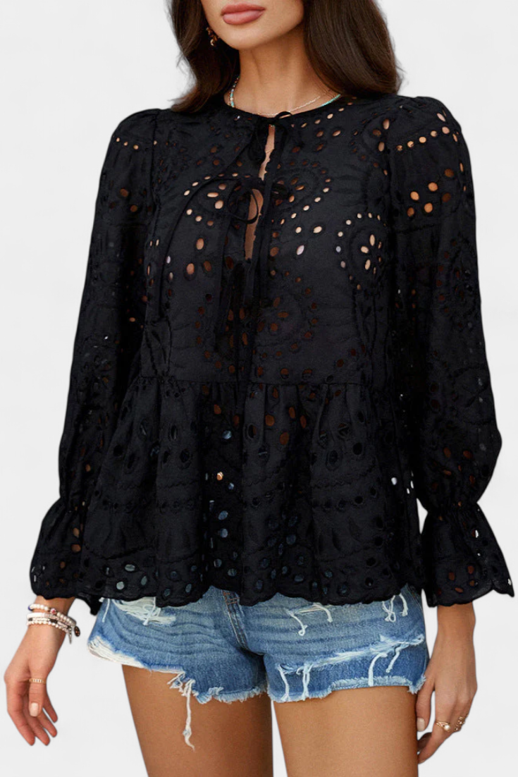 CAMILA | Top Bohemio de Encaje con Corte Fluido