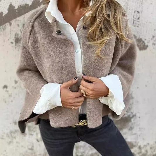 NAOMI | Abrigo con elegantes mangas acampanadas