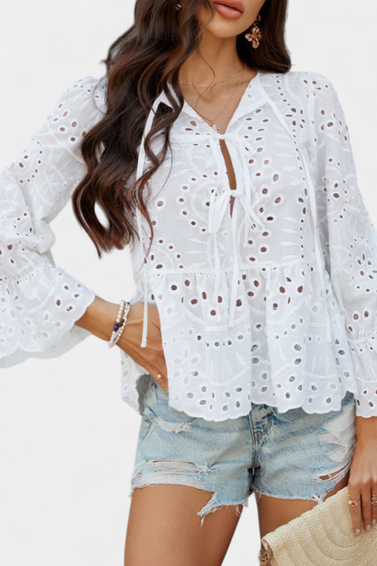 CAMILA | Top Bohemio de Encaje con Corte Fluido